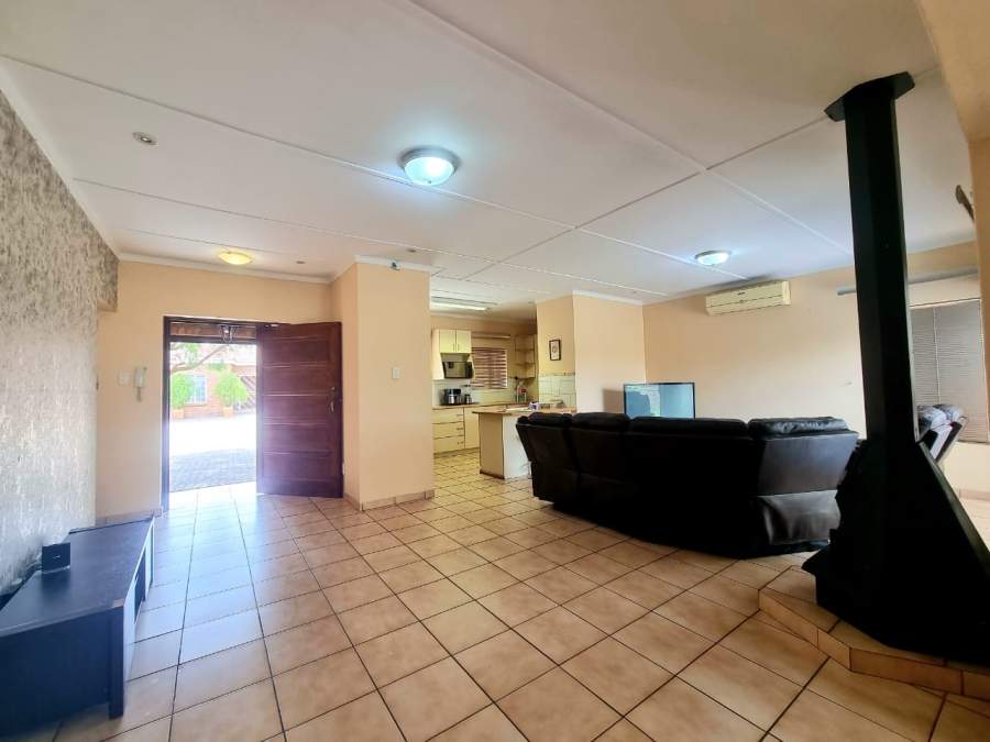 3 Bedroom Property for Sale in Carters Glen Northern Cape